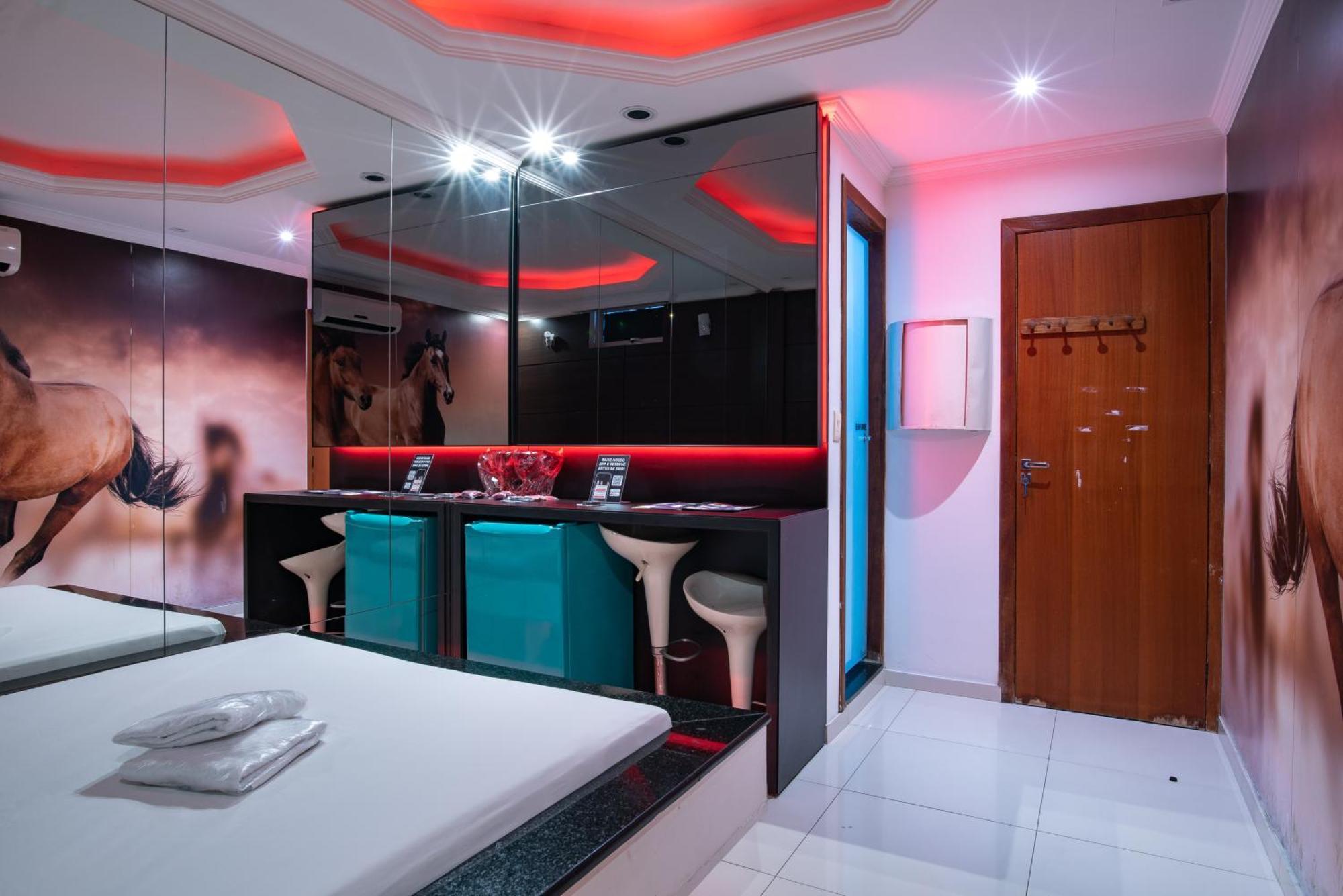 Motel Fantasy 2 (Adults Only) Contagem Zewnętrze zdjęcie