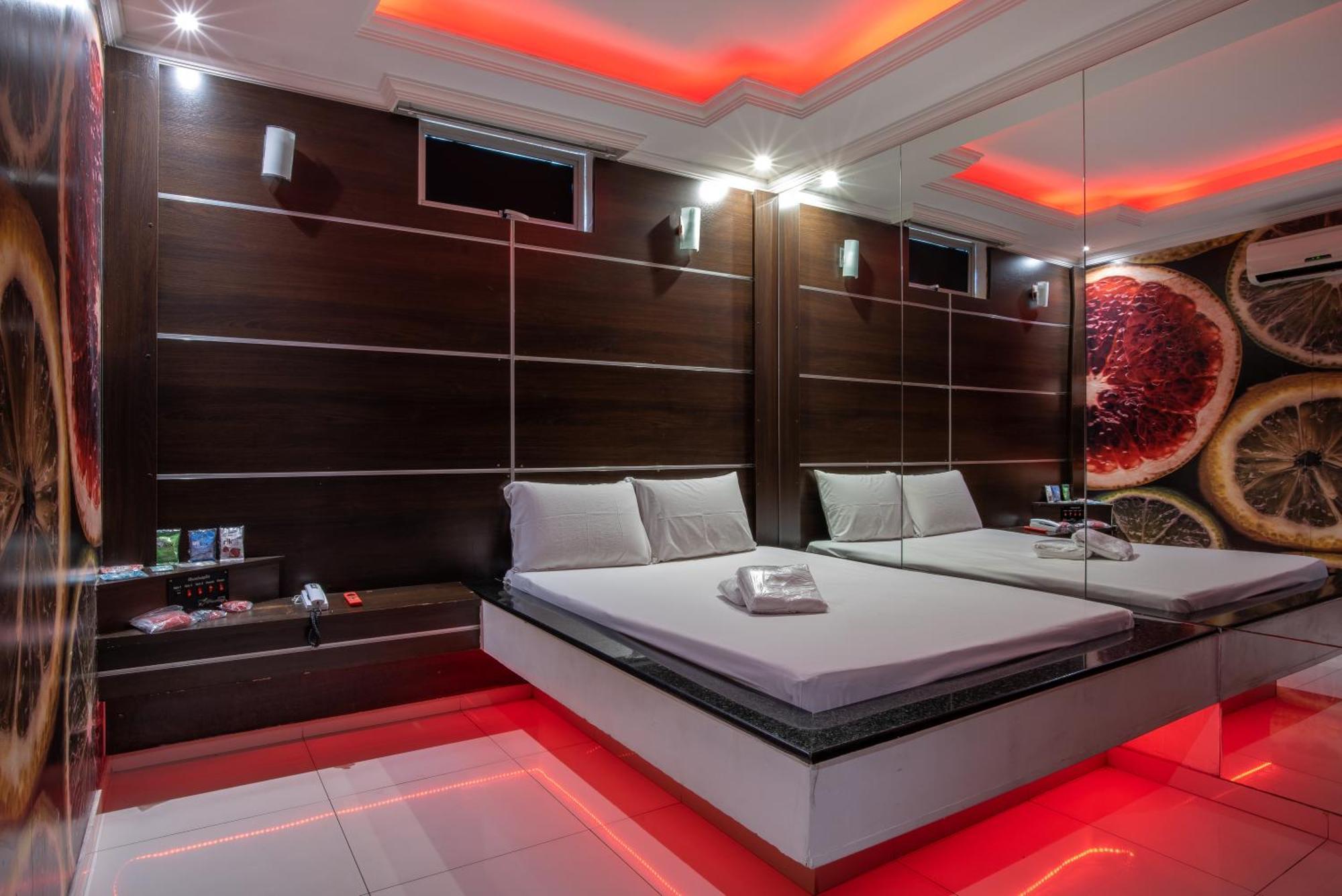 Motel Fantasy 2 (Adults Only) Contagem Zewnętrze zdjęcie