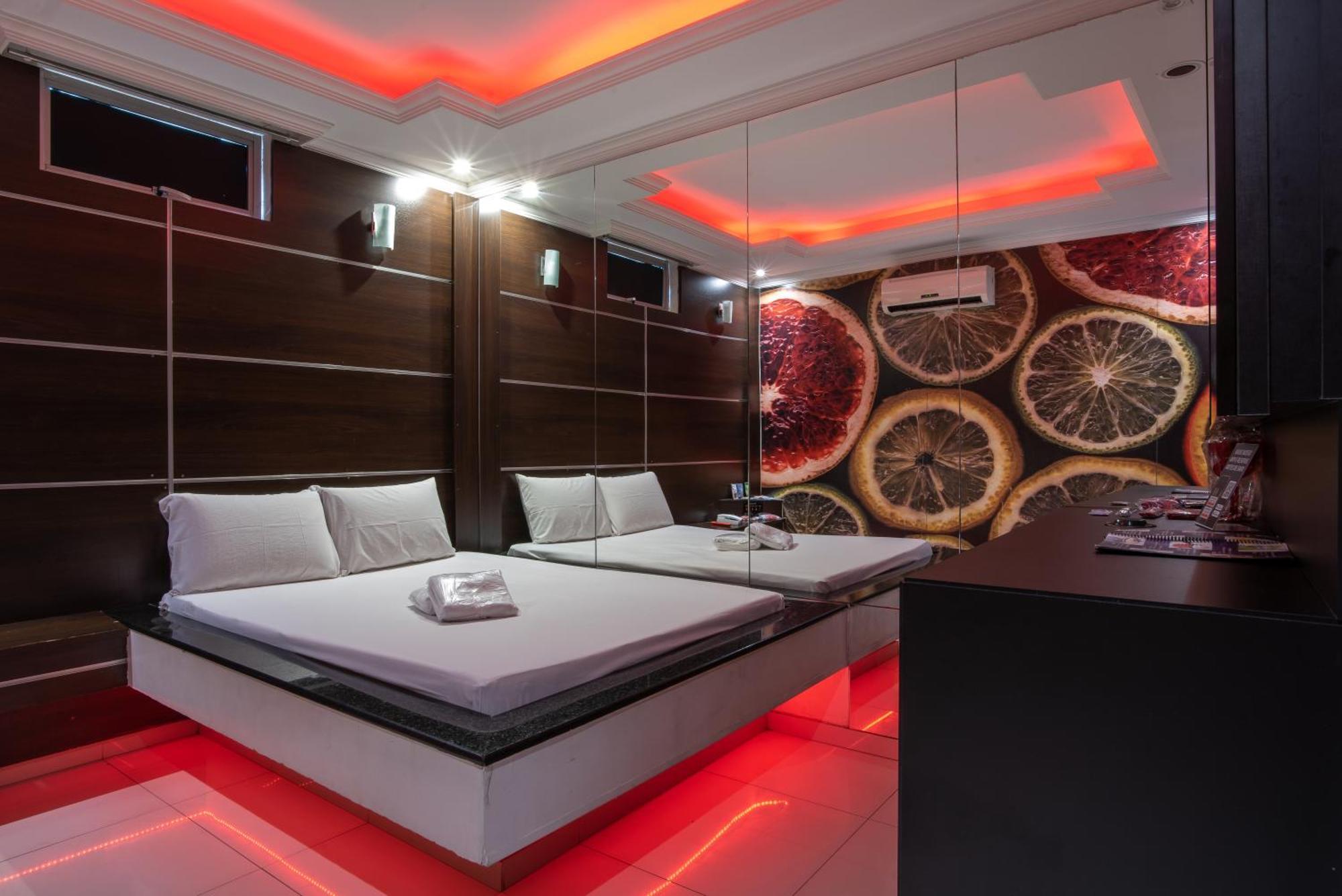 Motel Fantasy 2 (Adults Only) Contagem Zewnętrze zdjęcie