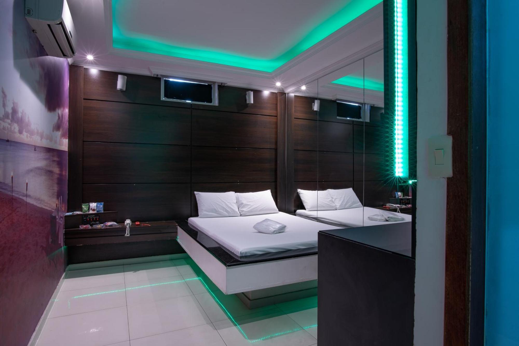 Motel Fantasy 2 (Adults Only) Contagem Zewnętrze zdjęcie