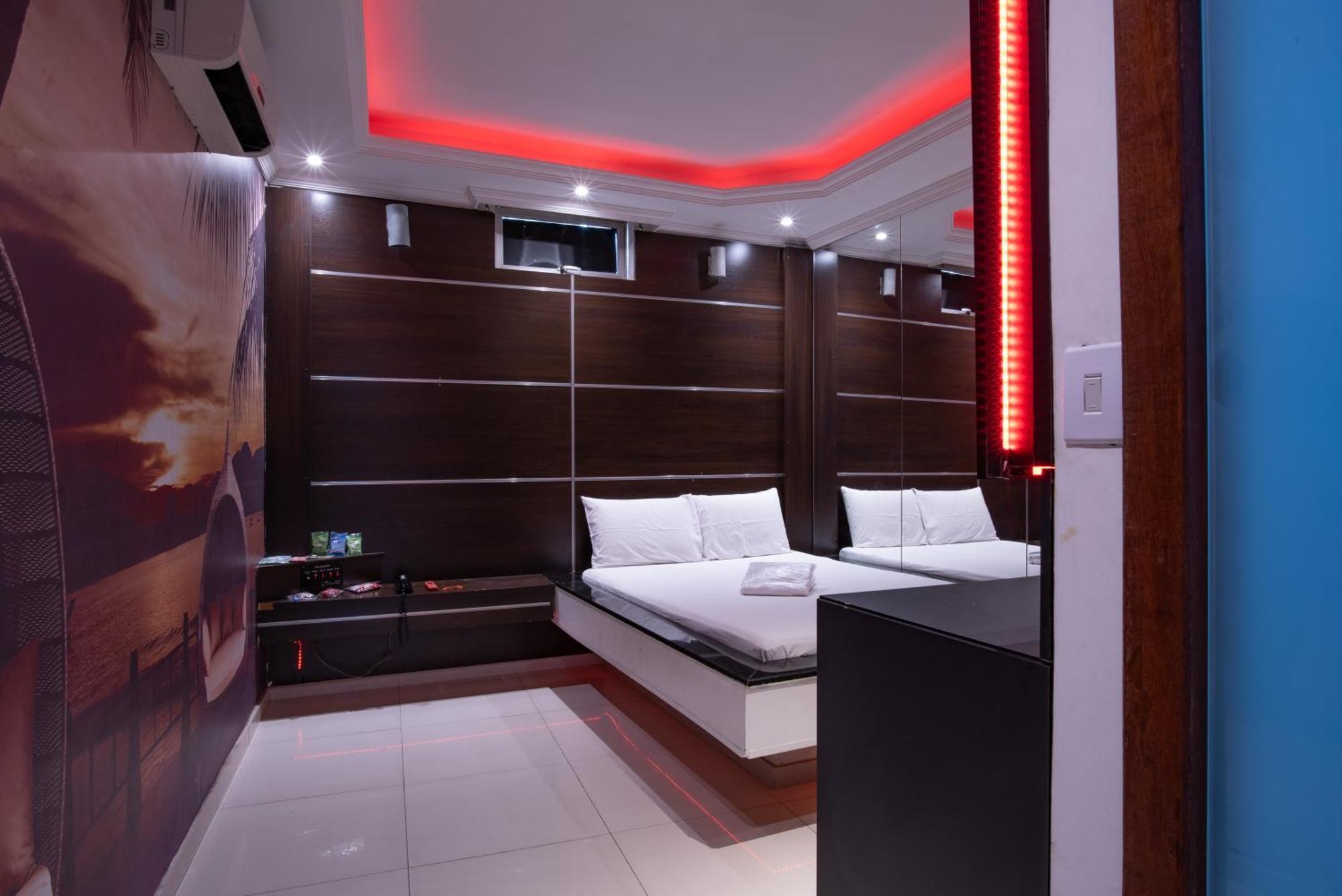 Motel Fantasy 2 (Adults Only) Contagem Zewnętrze zdjęcie