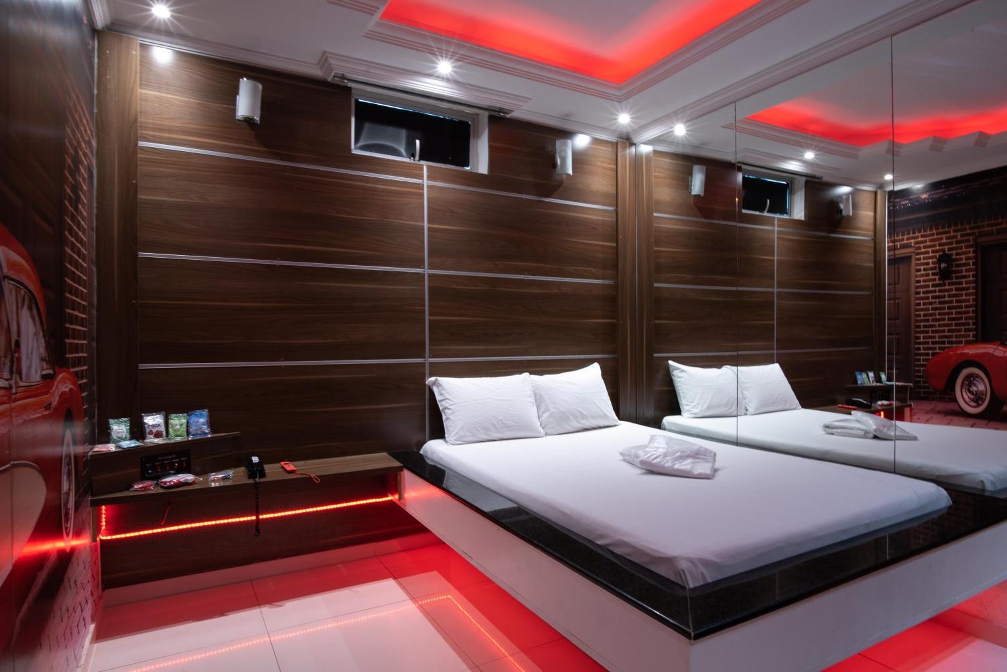 Motel Fantasy 2 (Adults Only) Contagem Zewnętrze zdjęcie