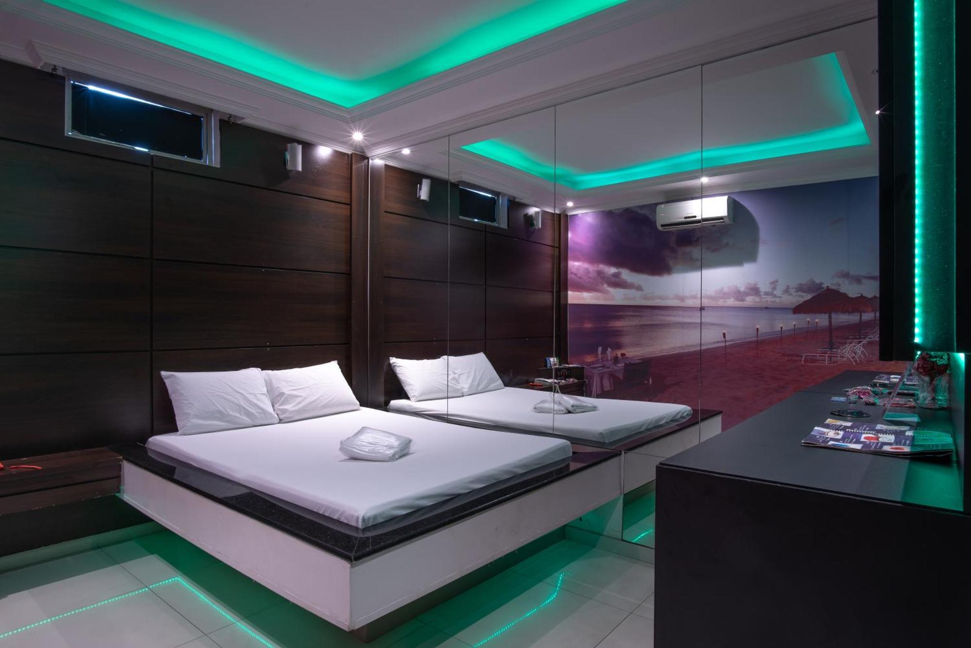 Motel Fantasy 2 (Adults Only) Contagem Zewnętrze zdjęcie
