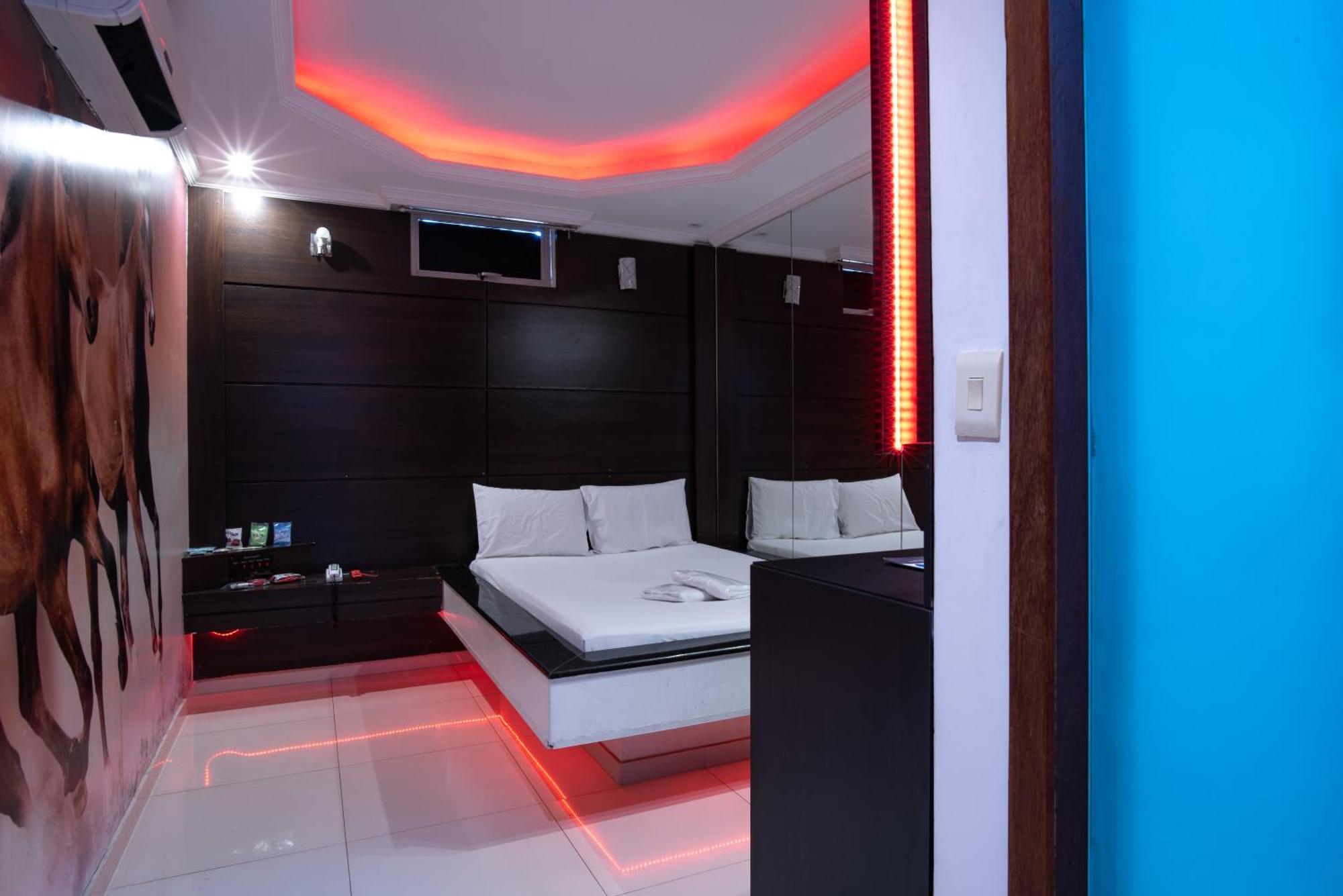 Motel Fantasy 2 (Adults Only) Contagem Zewnętrze zdjęcie