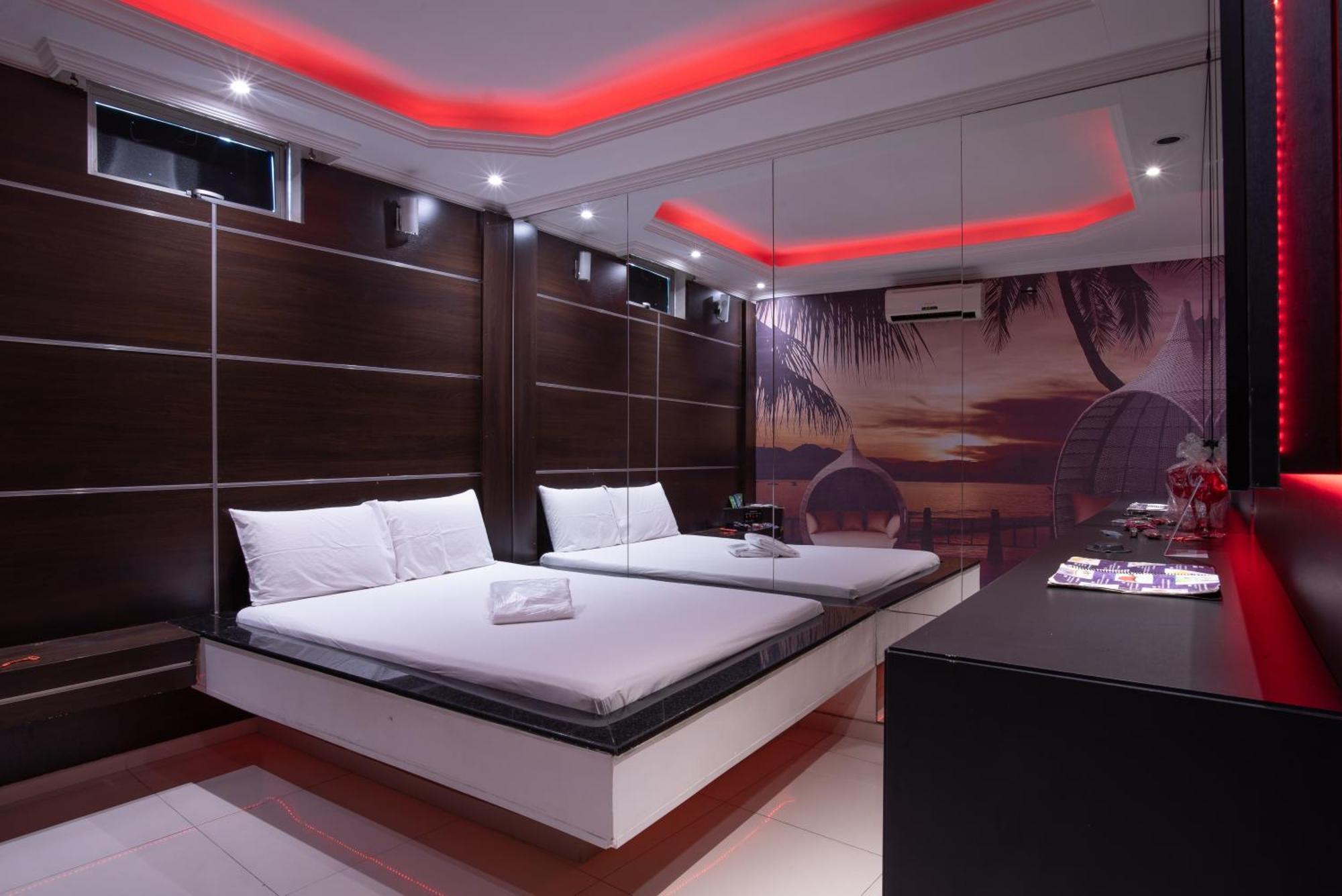 Motel Fantasy 2 (Adults Only) Contagem Zewnętrze zdjęcie