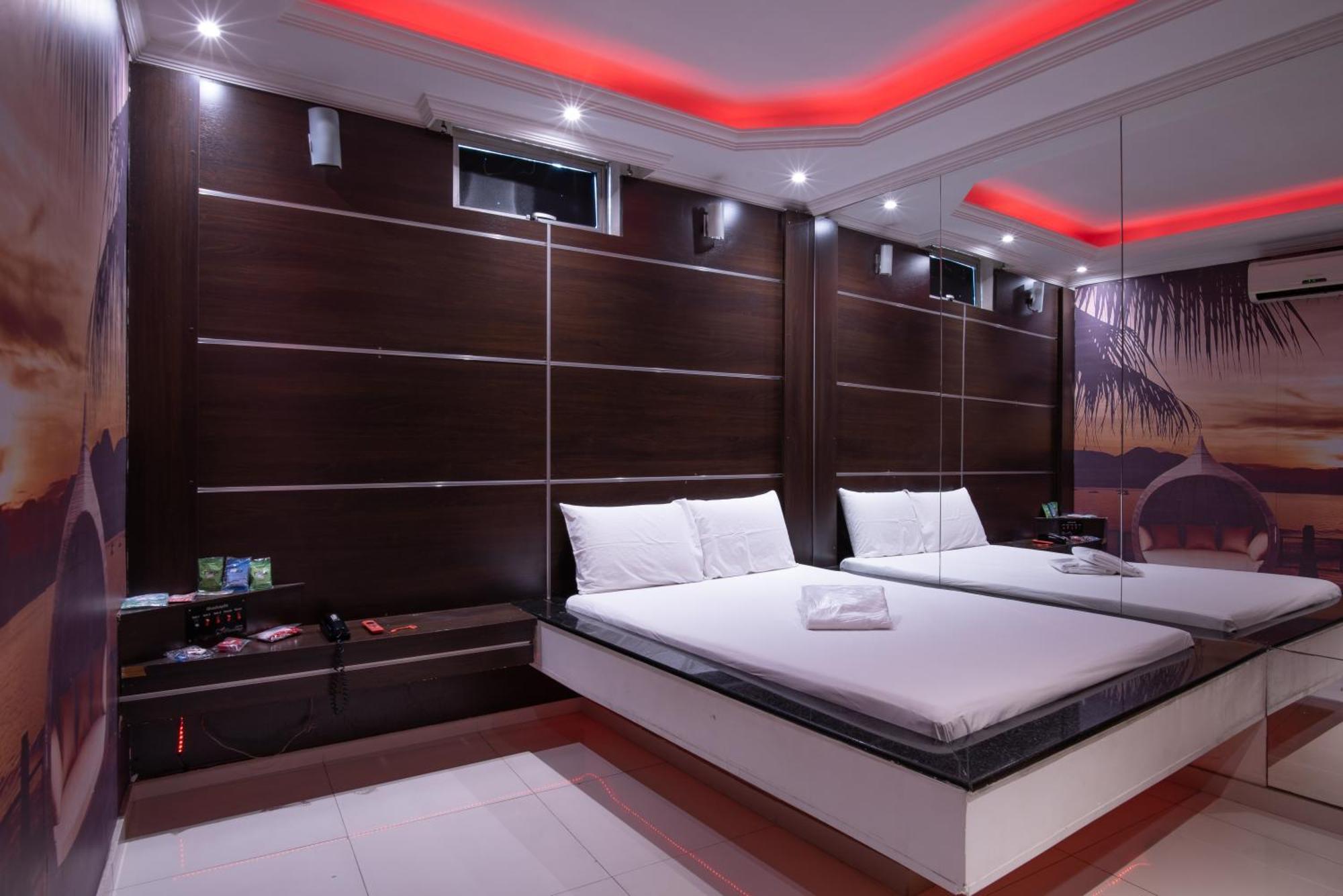 Motel Fantasy 2 (Adults Only) Contagem Zewnętrze zdjęcie