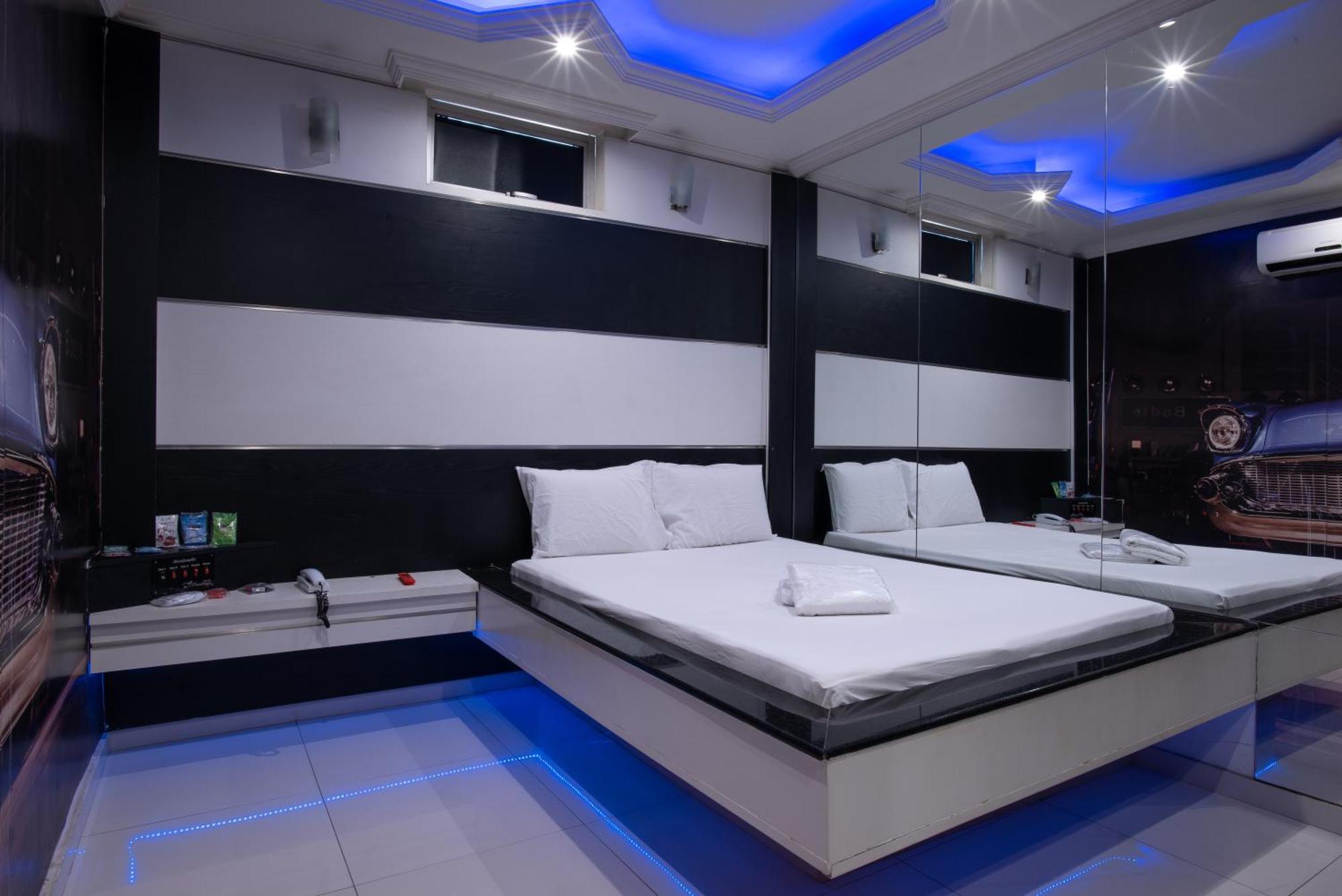 Motel Fantasy 2 (Adults Only) Contagem Zewnętrze zdjęcie
