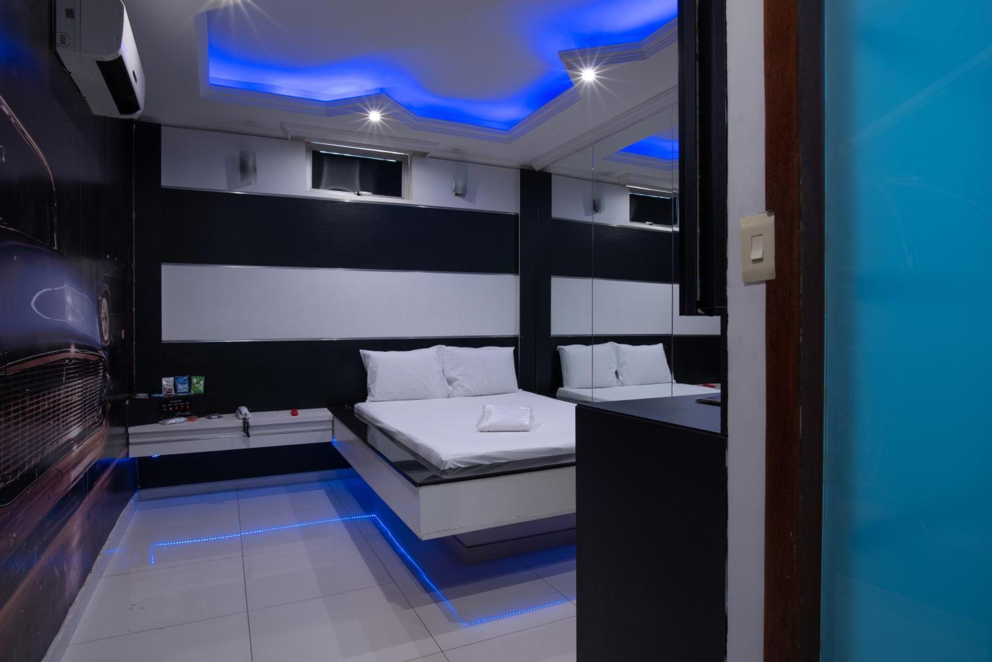 Motel Fantasy 2 (Adults Only) Contagem Zewnętrze zdjęcie