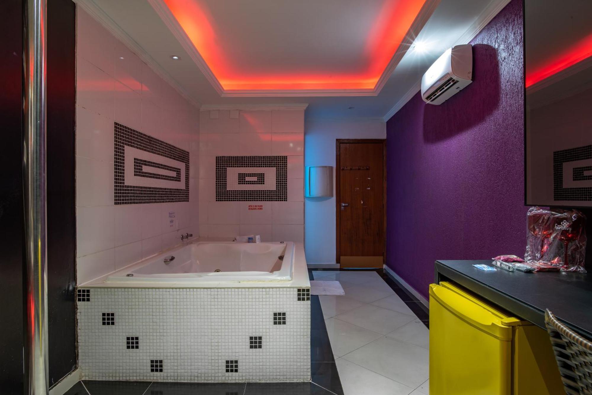 Motel Fantasy 2 (Adults Only) Contagem Zewnętrze zdjęcie