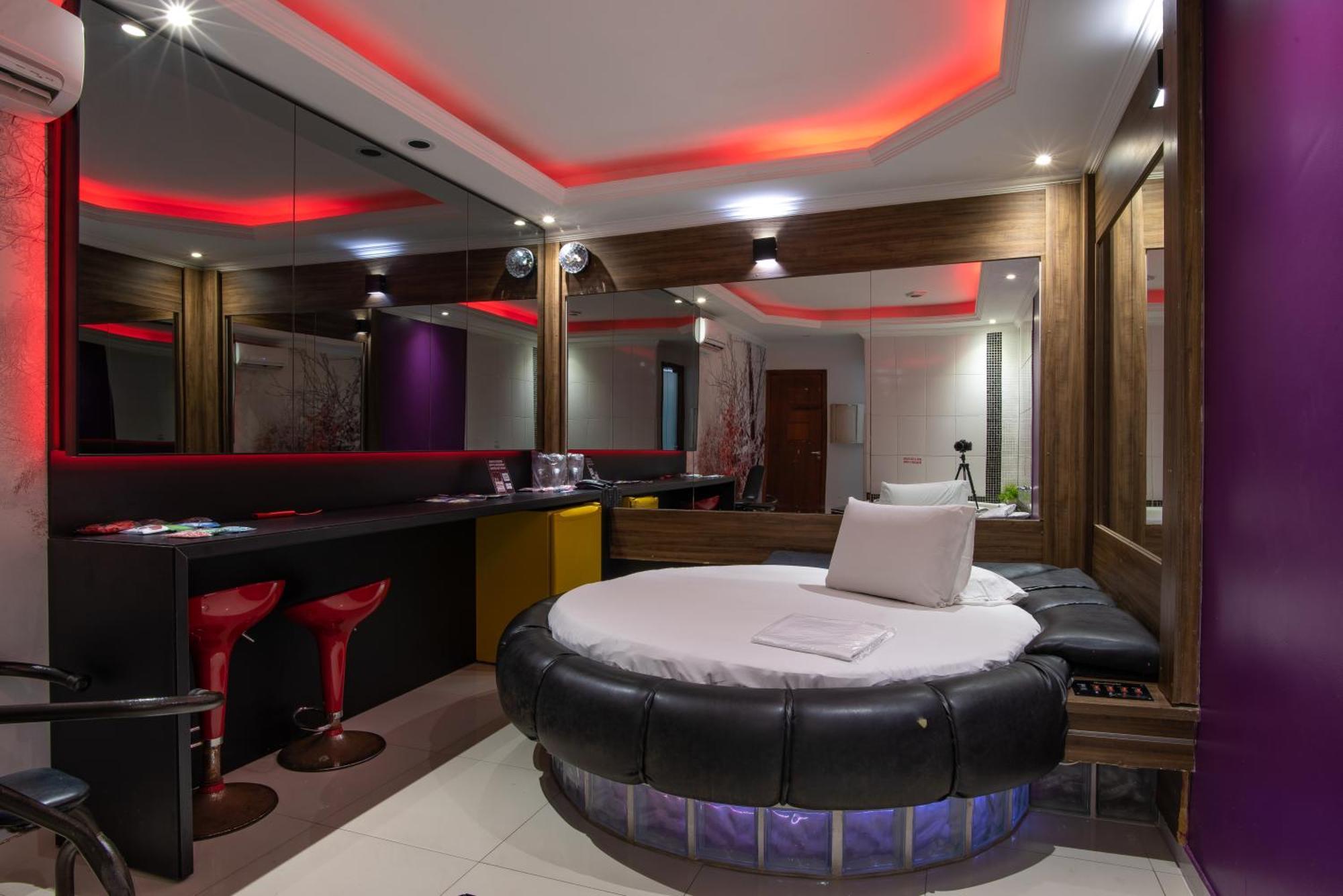 Motel Fantasy 2 (Adults Only) Contagem Zewnętrze zdjęcie