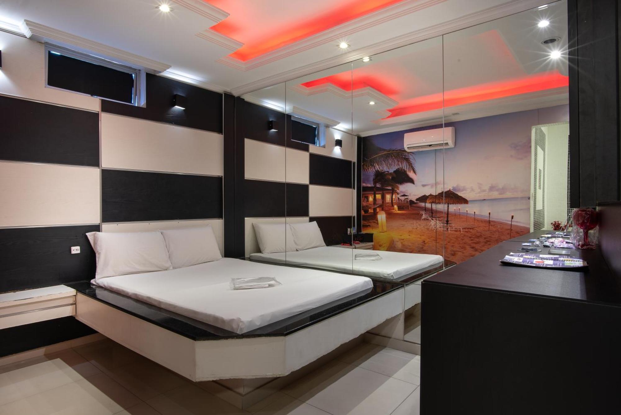 Motel Fantasy 2 (Adults Only) Contagem Zewnętrze zdjęcie